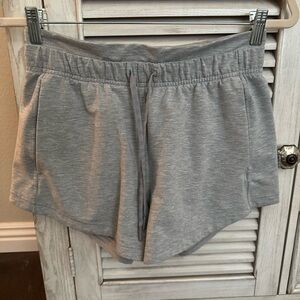 Lululemon inner glow shorts